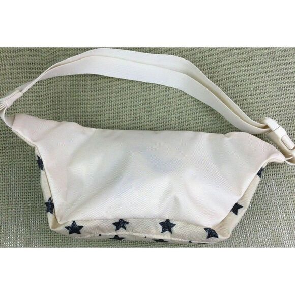 JanSport JS0A2UQ17A1 Bazoo Waist Pack Bag DISTRESSED STARS Clip-Fastened 3.3L - Picture 3 of 10